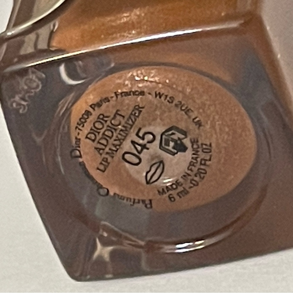 Dior Cream Cosmetic Bag with Butterfly Embroidery & Addict Lip Maximizer -NIB - Picture 6 of 8